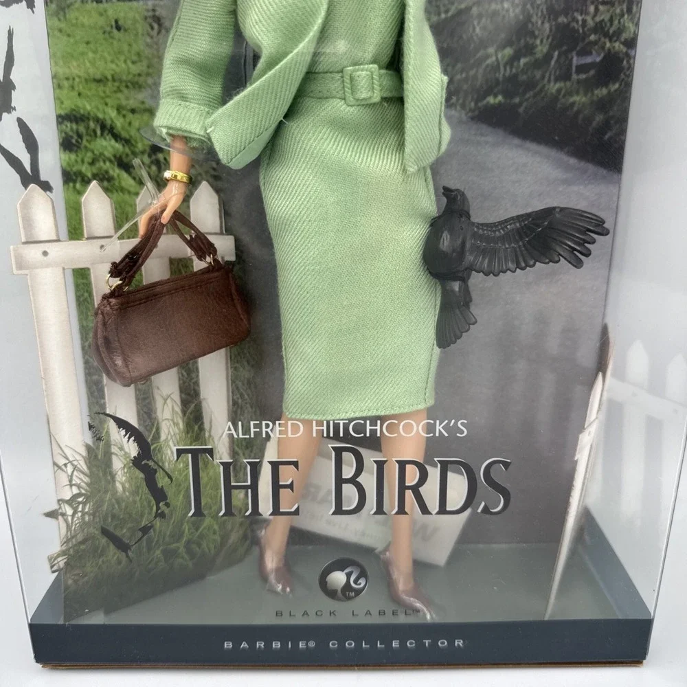 2008 The‎ Birds Barbie Doll - Black Label - Alfred Hitchcock 1963 Movie L9633